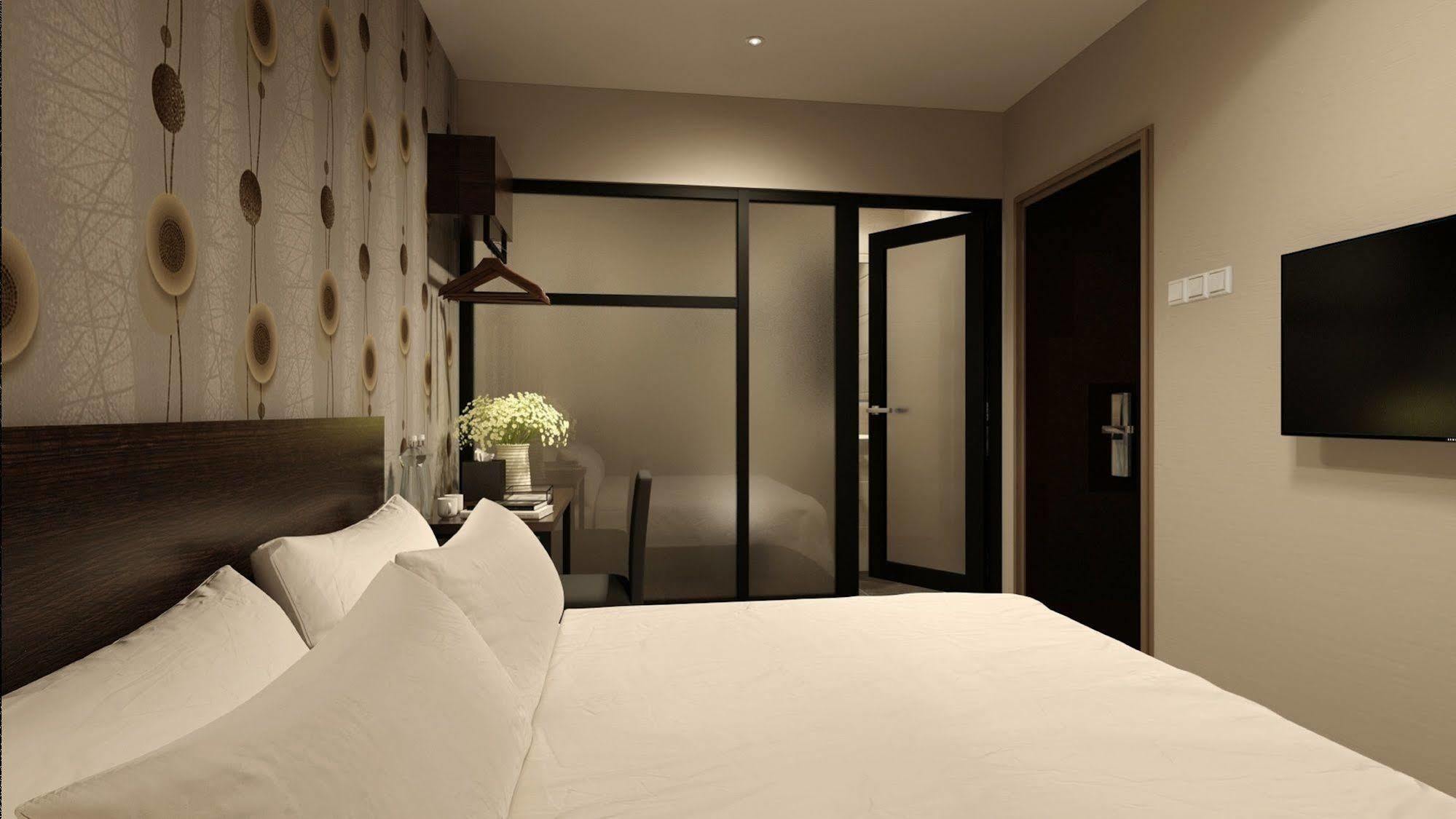 The Square Hotel Skudai Exteriör bild